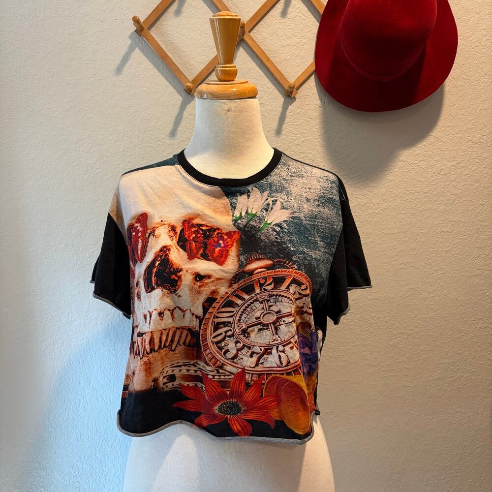 ROBERT GRAHAM Cropped Raw Edges Distressed Skulls T-Shirt Black Sz LG Unisex